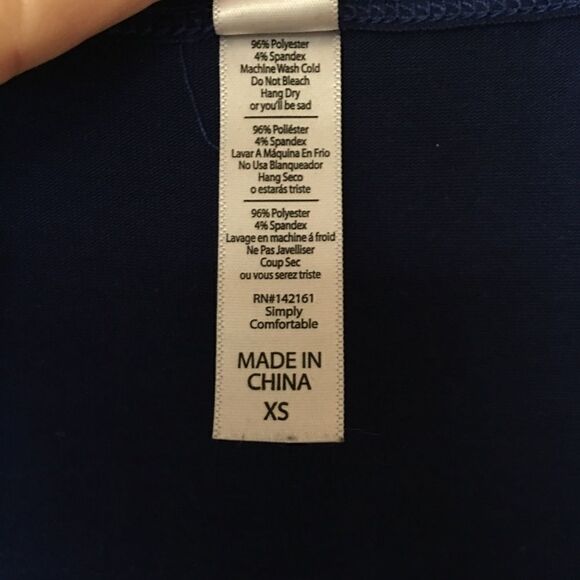 LuLaRoe Classic Tee in cobalt blue | Size XS - Picture 4 of 5